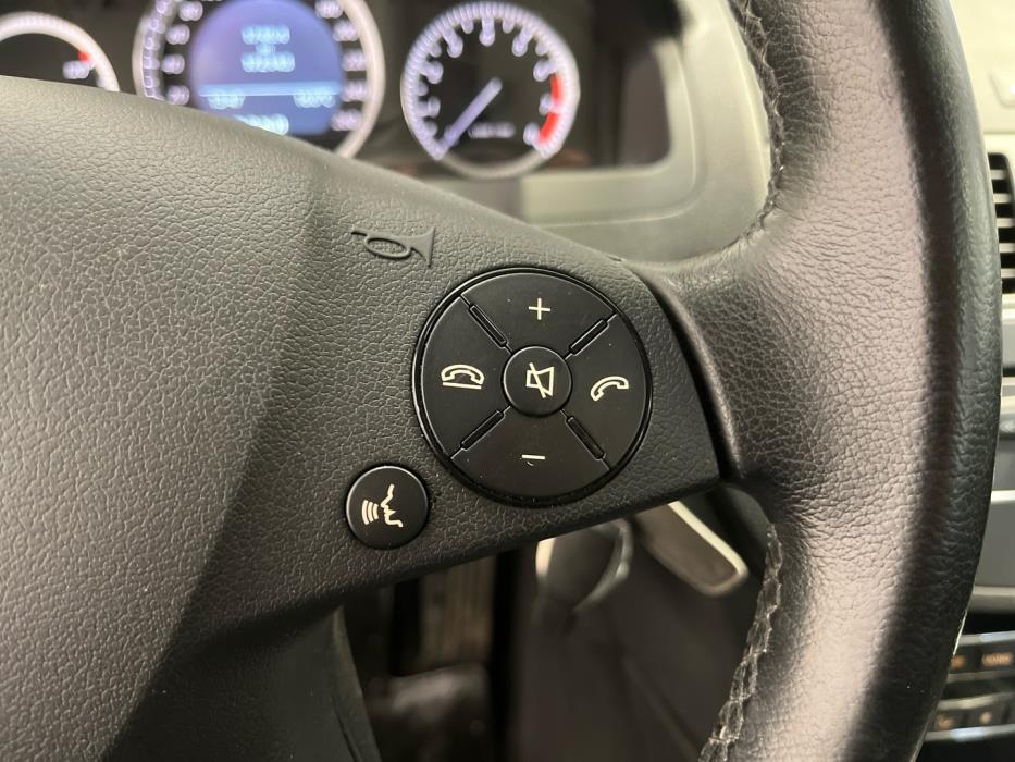 MERCEDES-BENZ C 2011