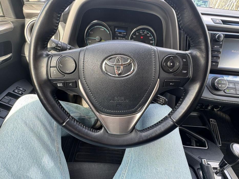 TOYOTA RAV4 2016
