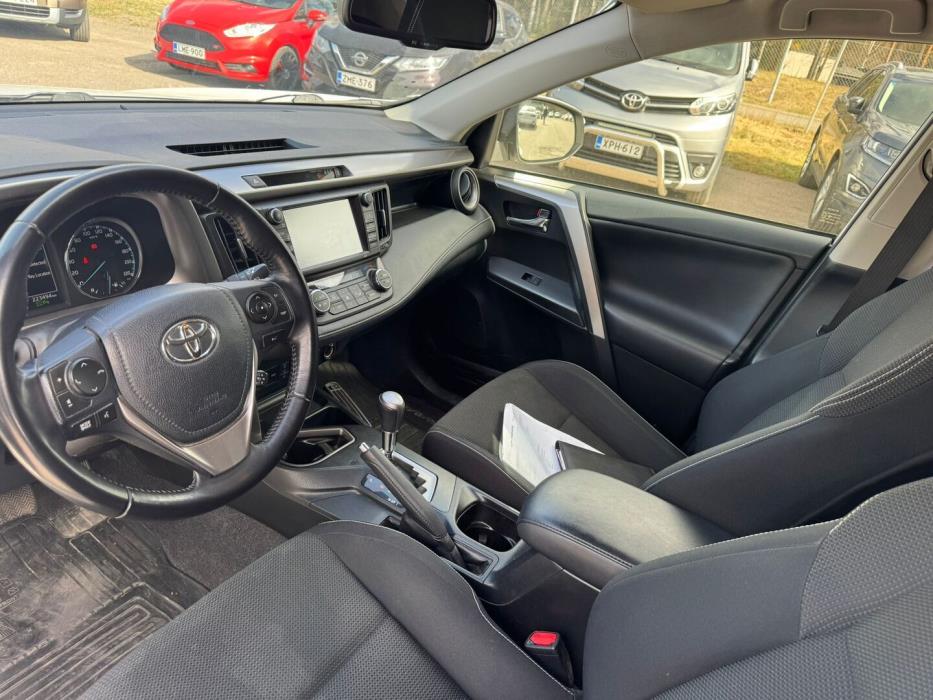 TOYOTA RAV4 2016