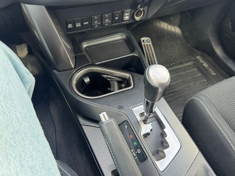 TOYOTA RAV4 2016