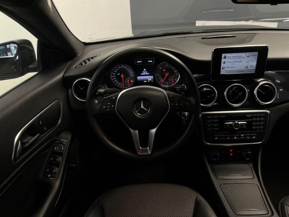 MERCEDES-BENZ CLA 2013