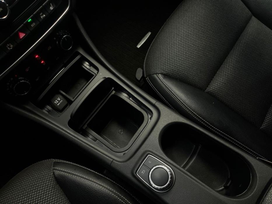 MERCEDES-BENZ CLA 2013