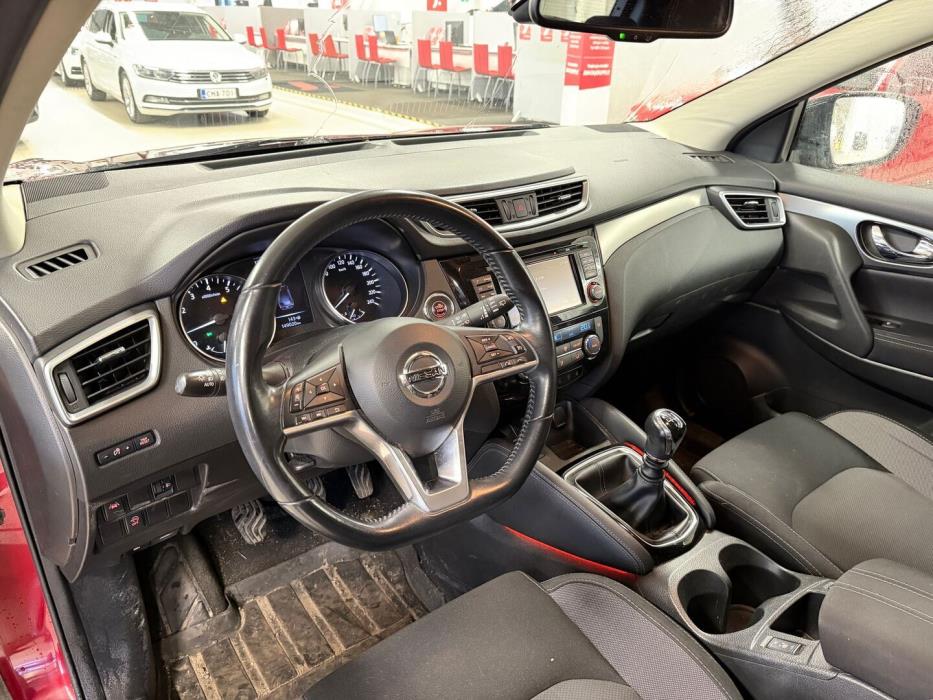 NISSAN Qashqai 2017