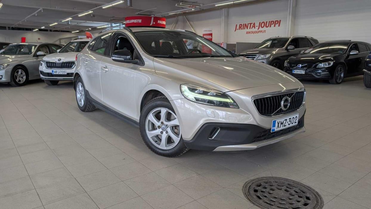 VOLVO V40 Cross Country 2017
