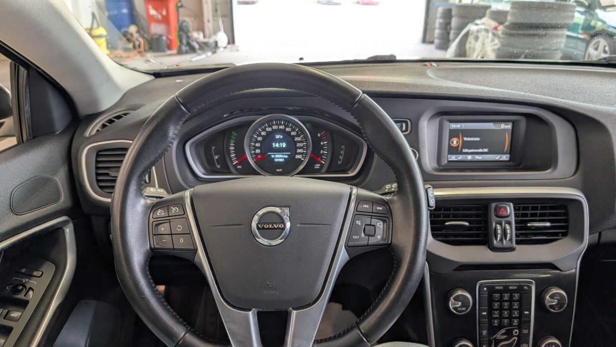 VOLVO V40 Cross Country 2017