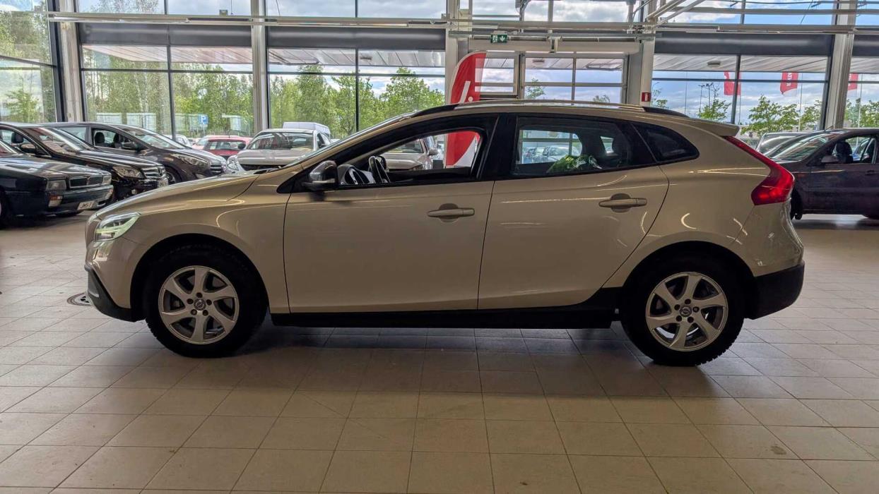 VOLVO V40 Cross Country 2017