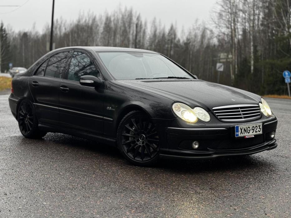 MERCEDES-BENZ C 55 AMG 2004