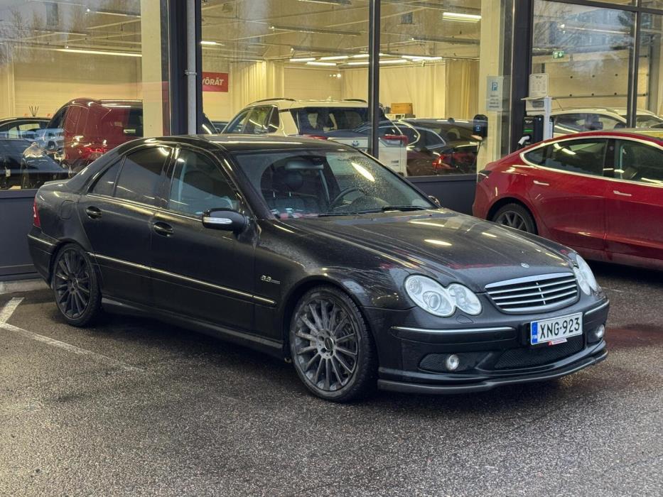 MERCEDES-BENZ C 55 AMG 2004