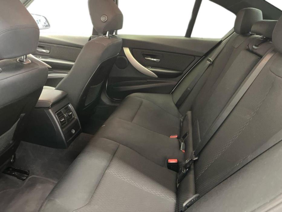 BMW 318 2016