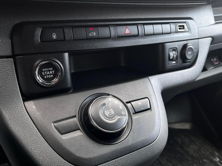 TOYOTA Proace 2020