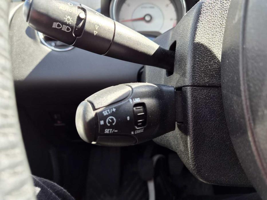 PEUGEOT 308 2011