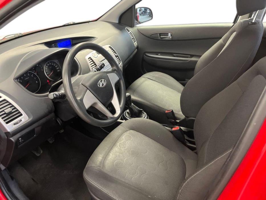 HYUNDAI i20 2010