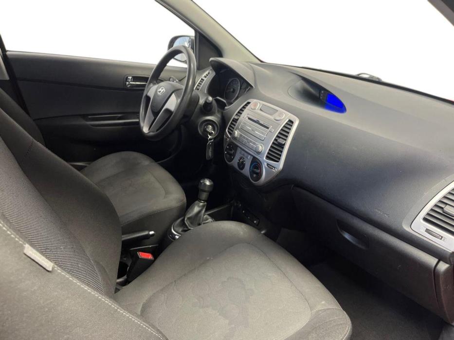 HYUNDAI i20 2010