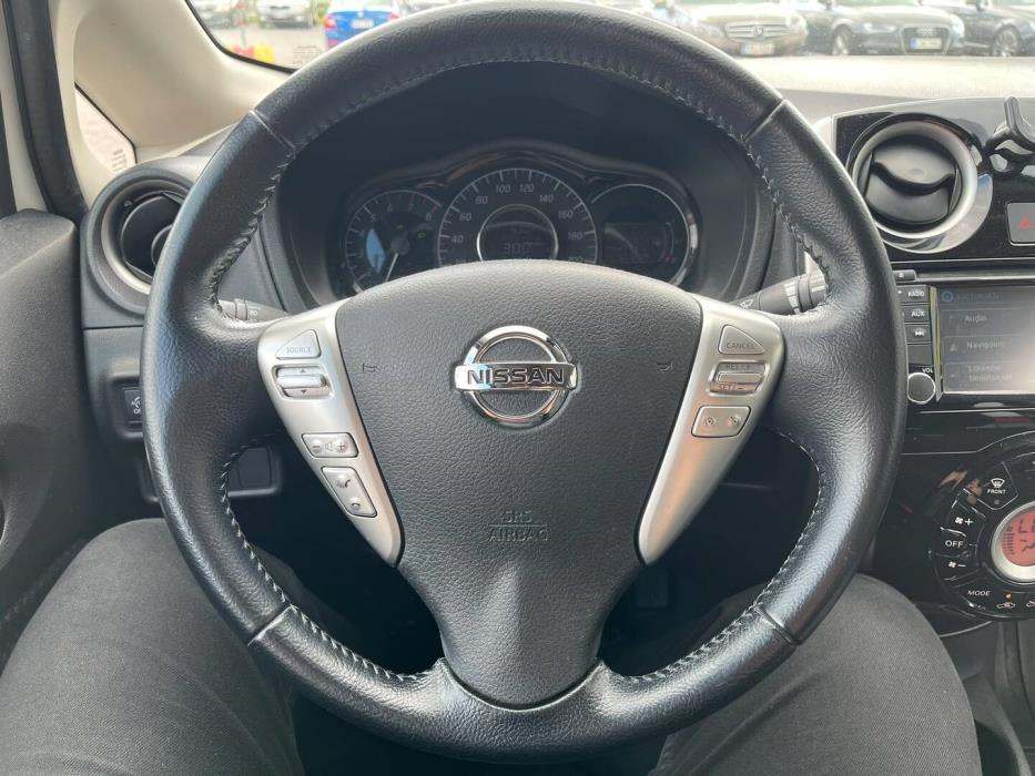 NISSAN Note 2015