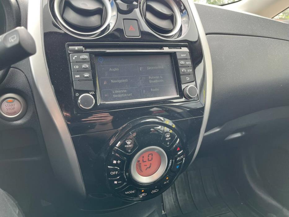 NISSAN Note 2015