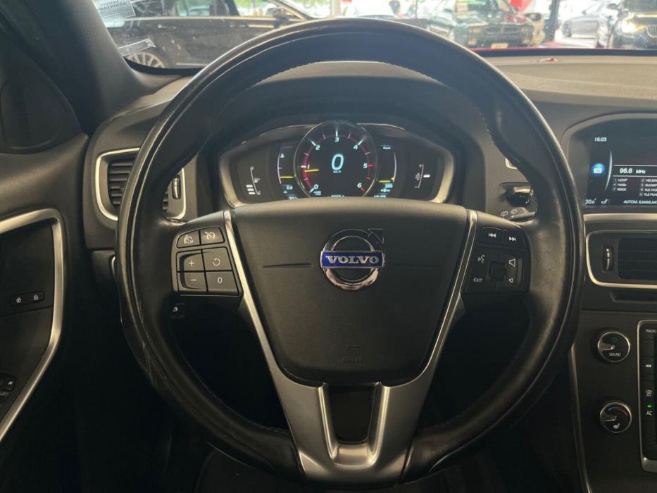 VOLVO V60 2014
