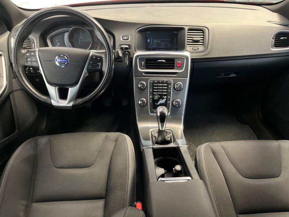 VOLVO V60 2014