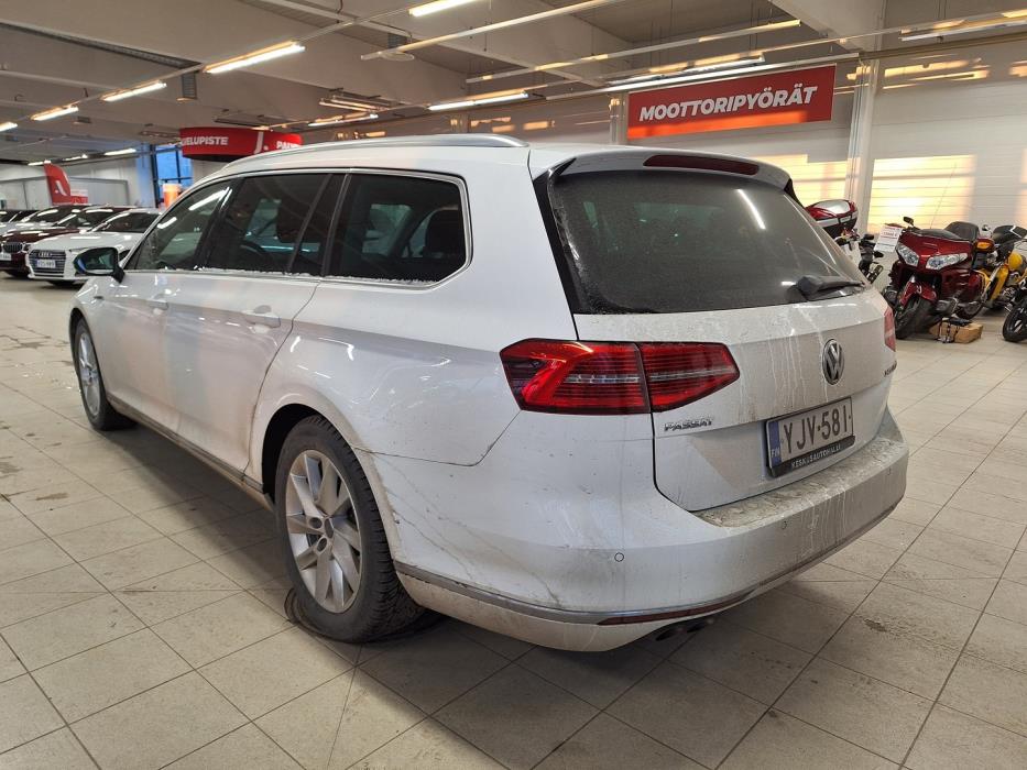 VOLKSWAGEN Passat 2016