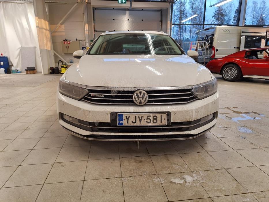 VOLKSWAGEN Passat 2016