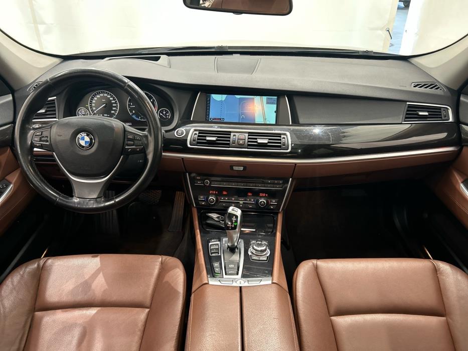 BMW 530 GRAN TURISMO 2011