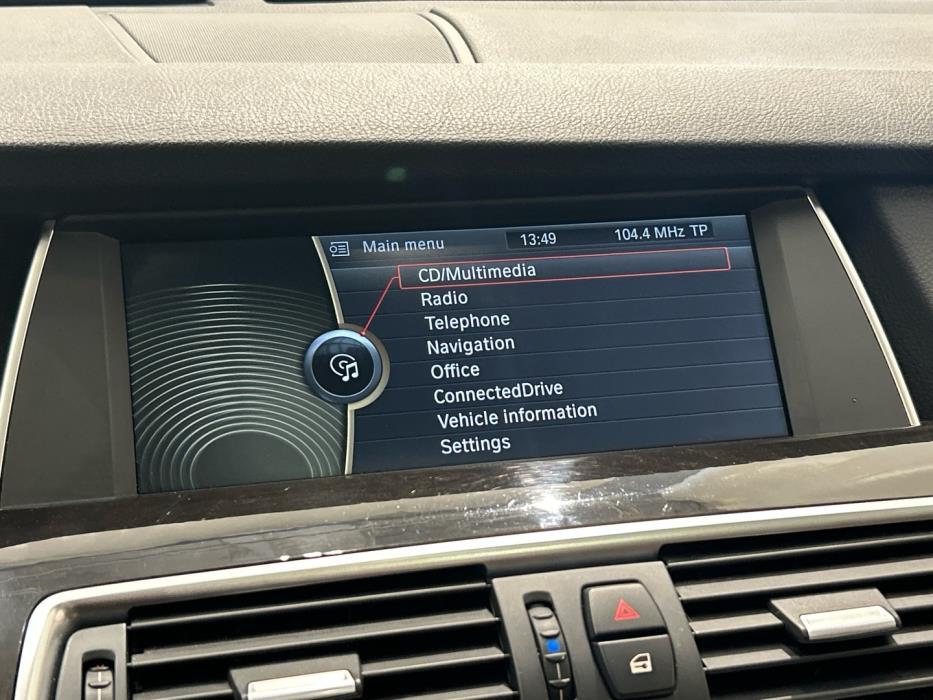 BMW 530 GRAN TURISMO 2011