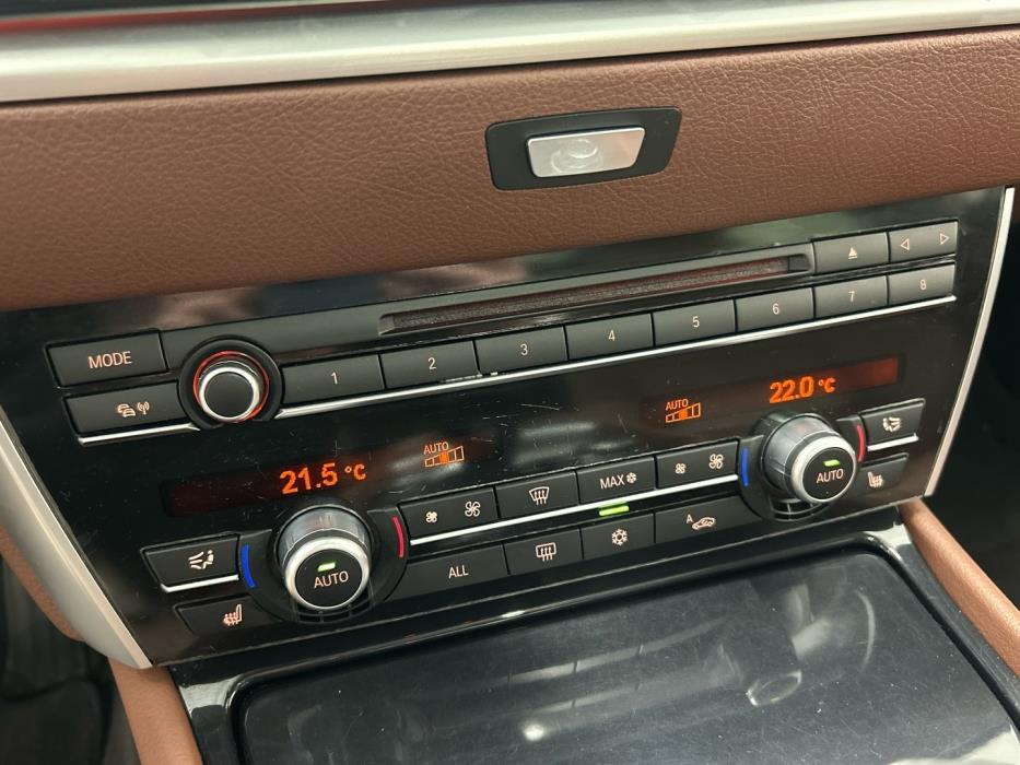 BMW 530 GRAN TURISMO 2011