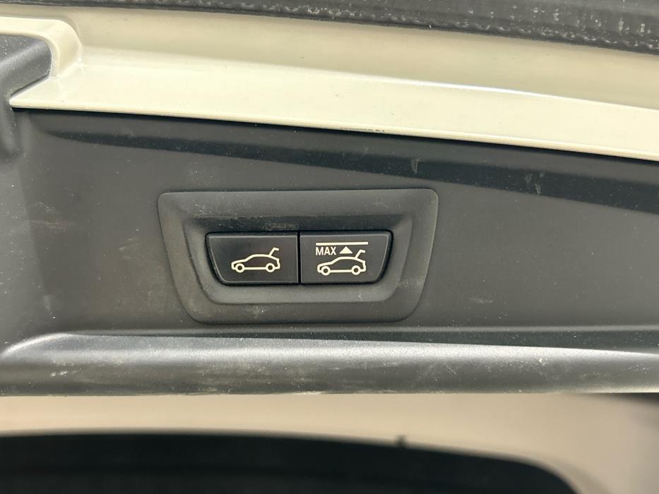BMW 530 GRAN TURISMO 2011