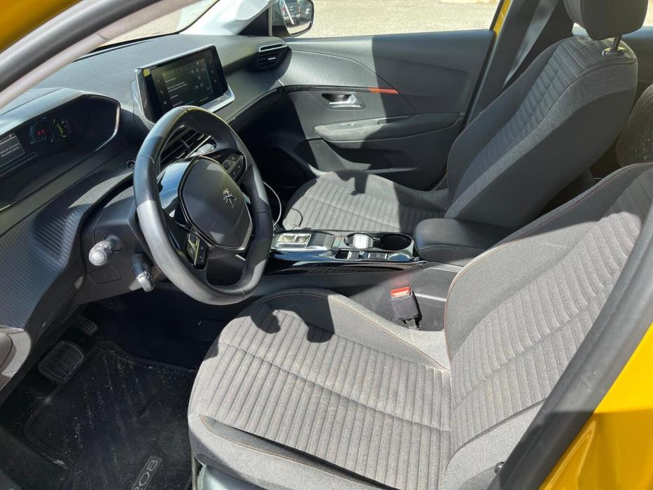PEUGEOT e-208 2022
