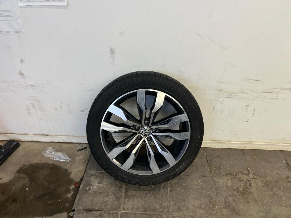 VOLKSWAGEN Tiguan Allspace 2021