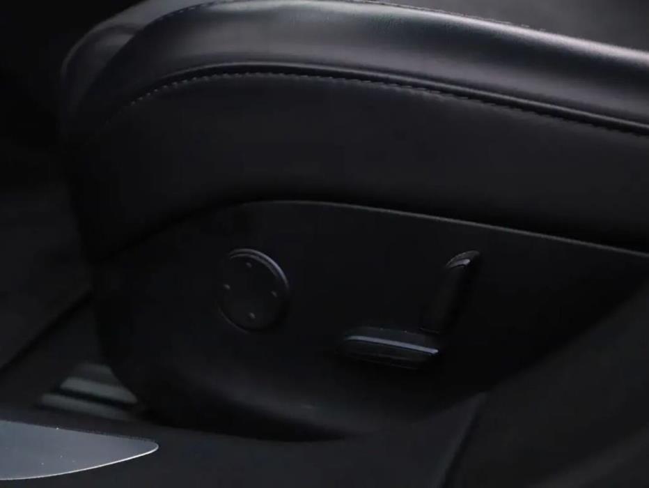 TESLA Model S 2019