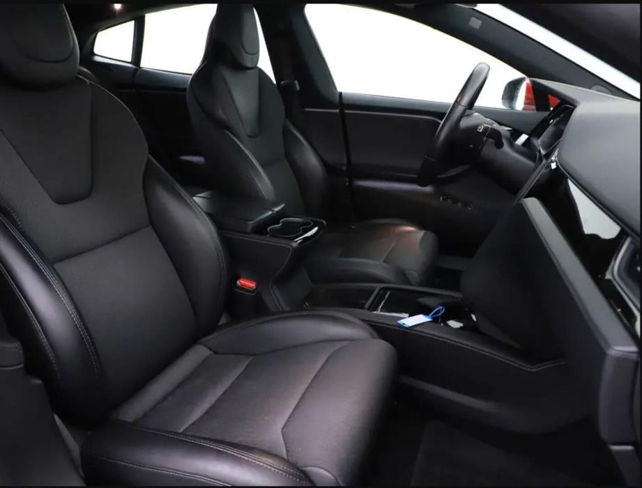 TESLA Model S 2019