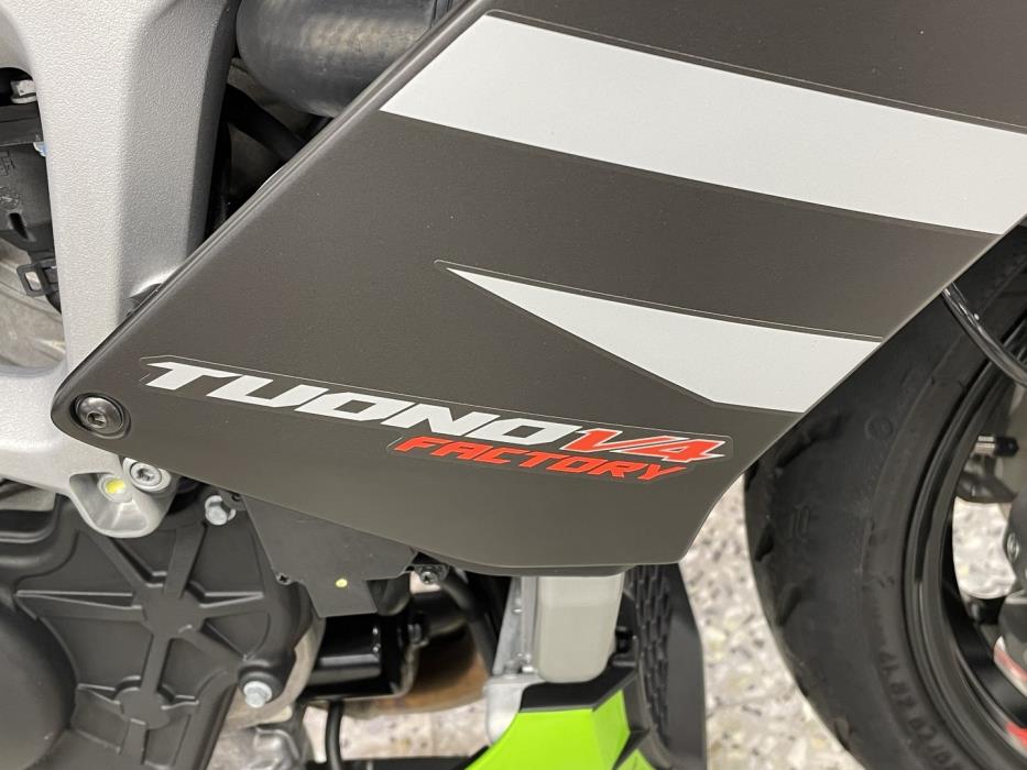 APRILIA TUONO 2022