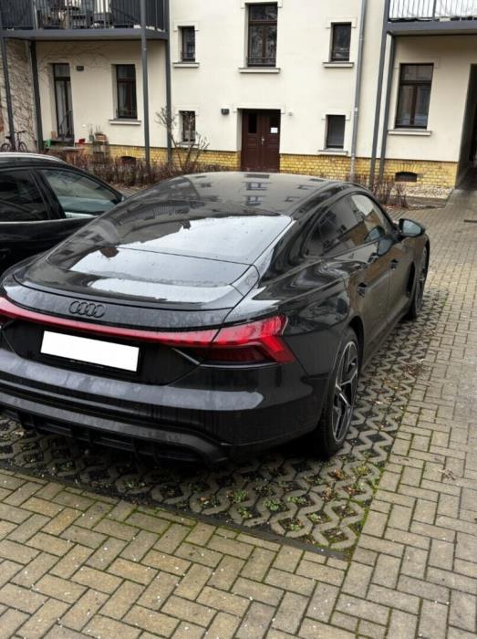 AUDI E-TRON GT RS 2022