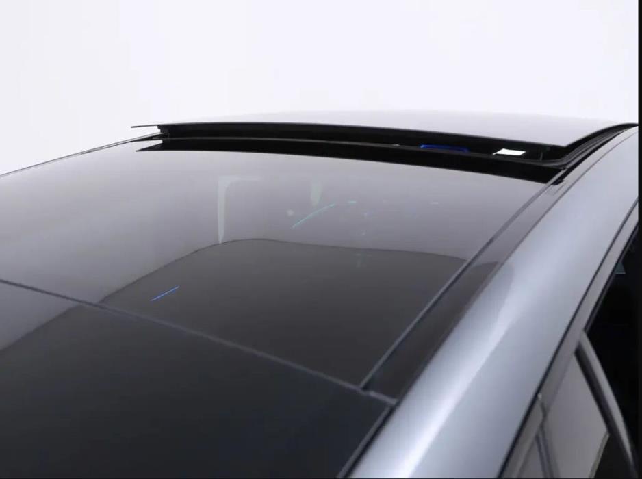 MERCEDES-BENZ EQS 2024