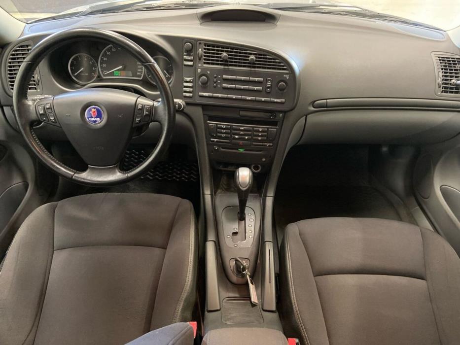 SAAB 9-3 2005