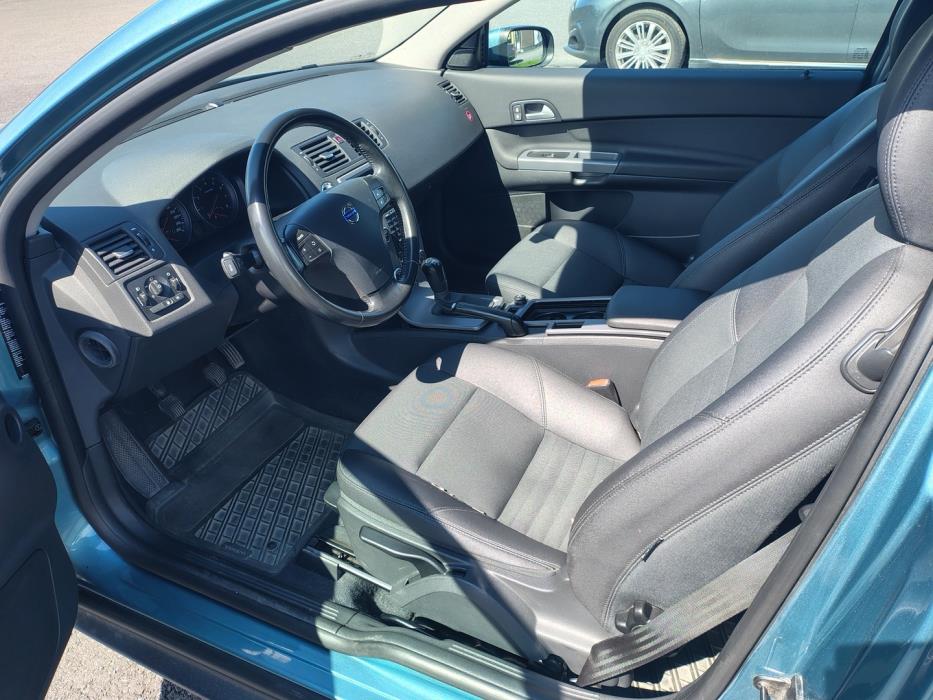 VOLVO C30 2009
