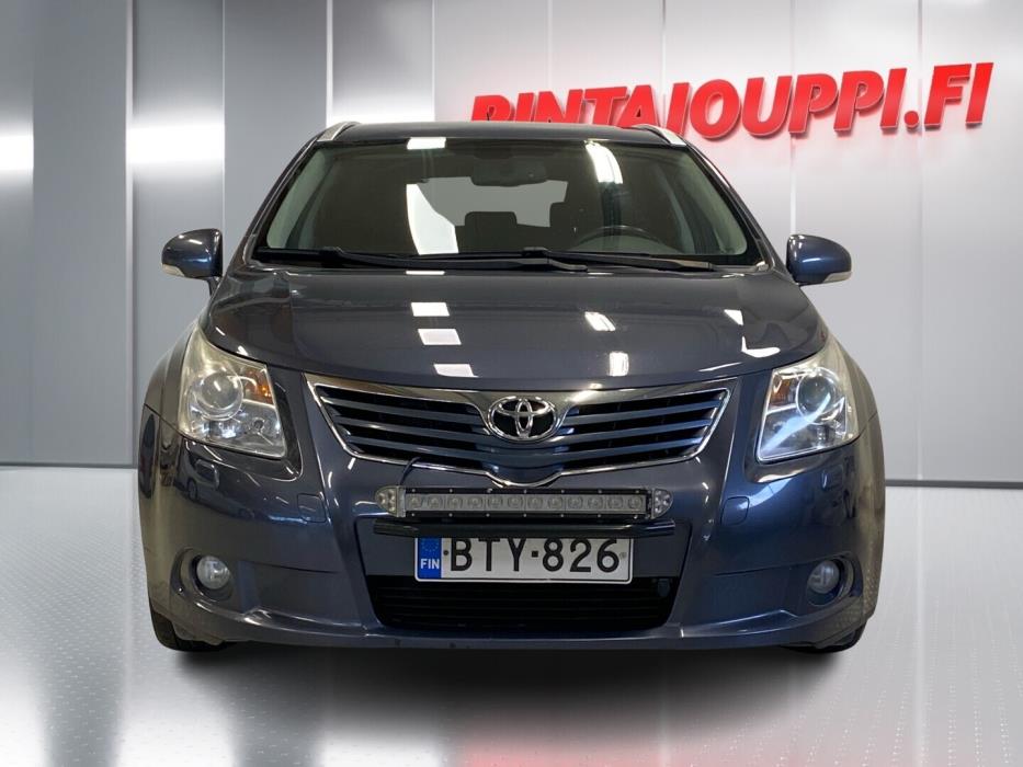 TOYOTA Avensis 2009