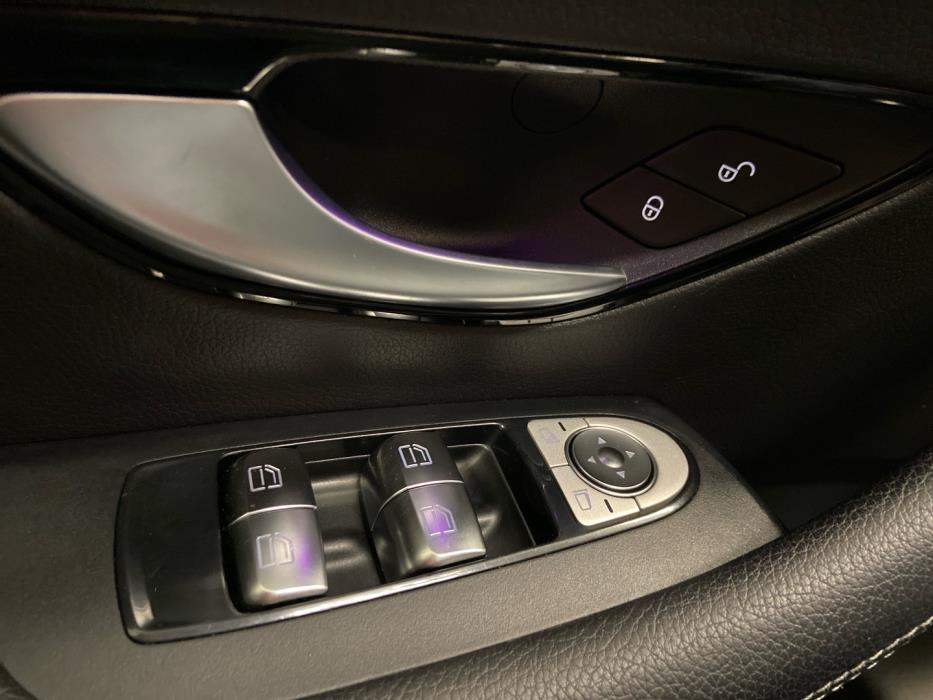 MERCEDES-BENZ E 2017