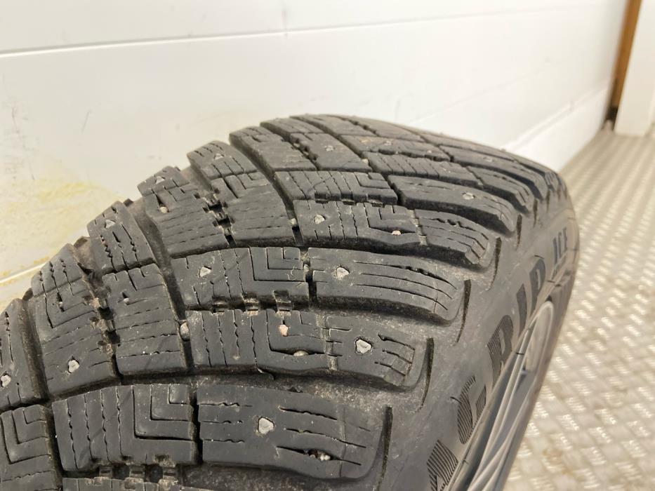 MERCEDES-BENZ E 2017