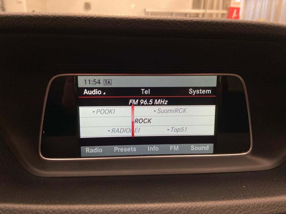 MERCEDES-BENZ E 2013