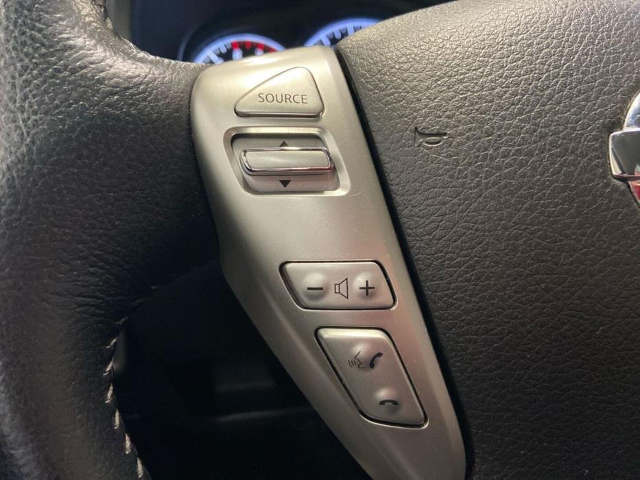 NISSAN Note 2016