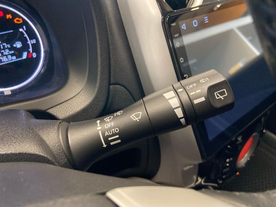 NISSAN Note 2016