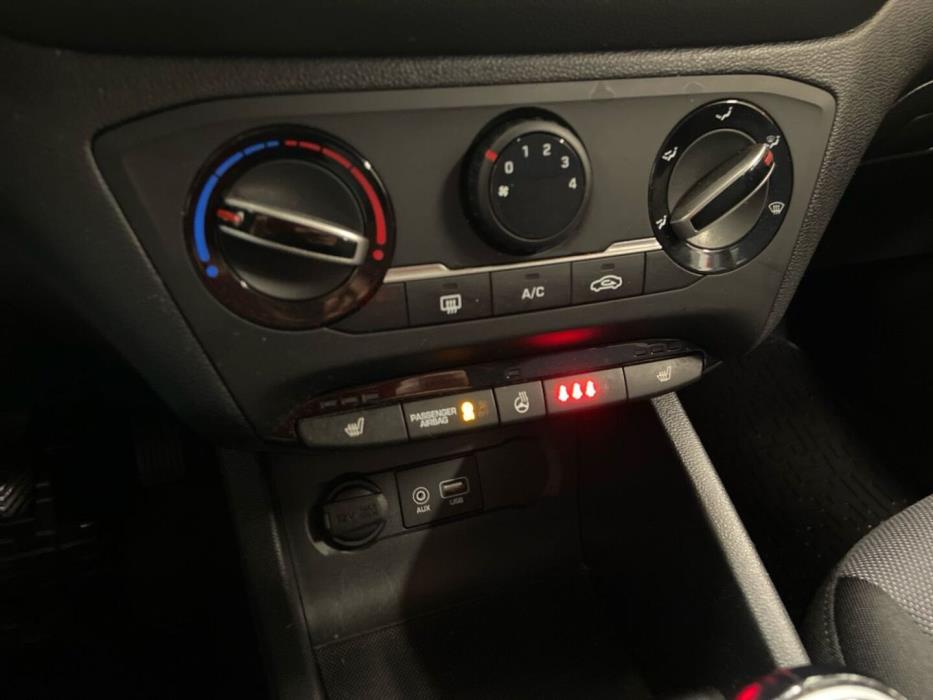 HYUNDAI i20 Hatchback 2020