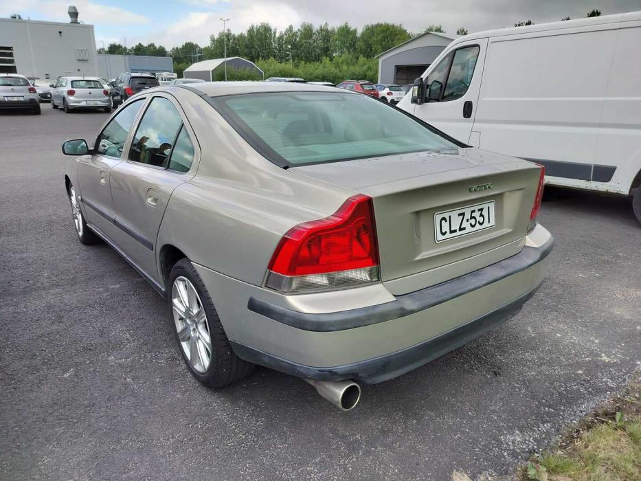 VOLVO S60 2003