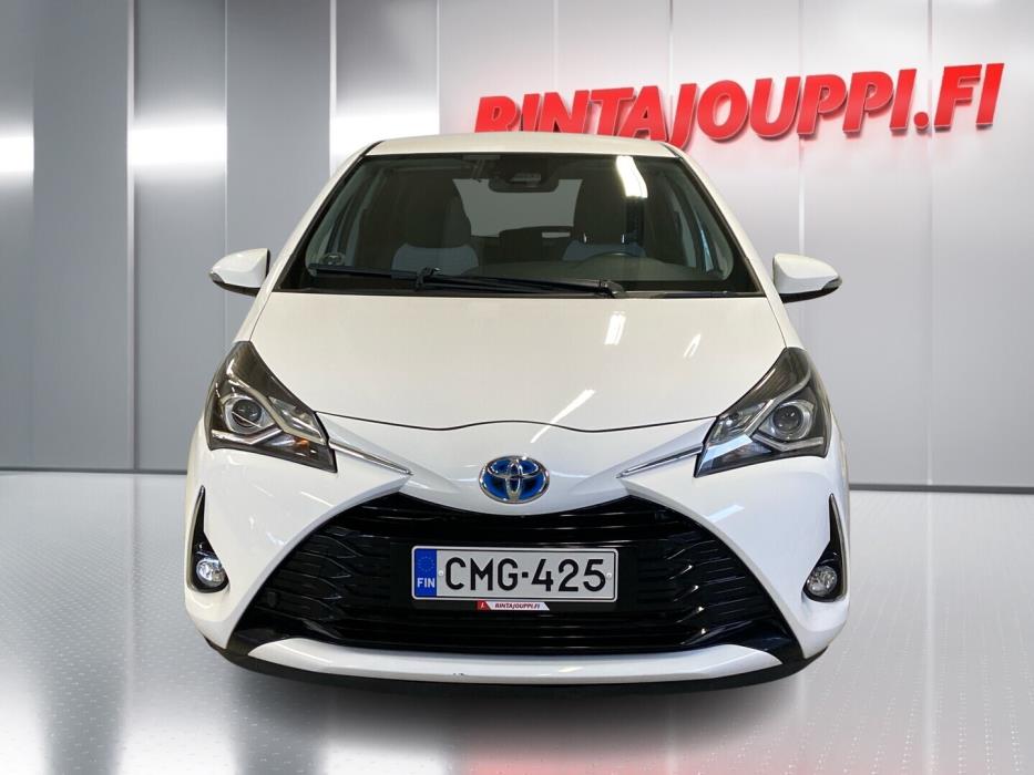 TOYOTA Yaris 2019