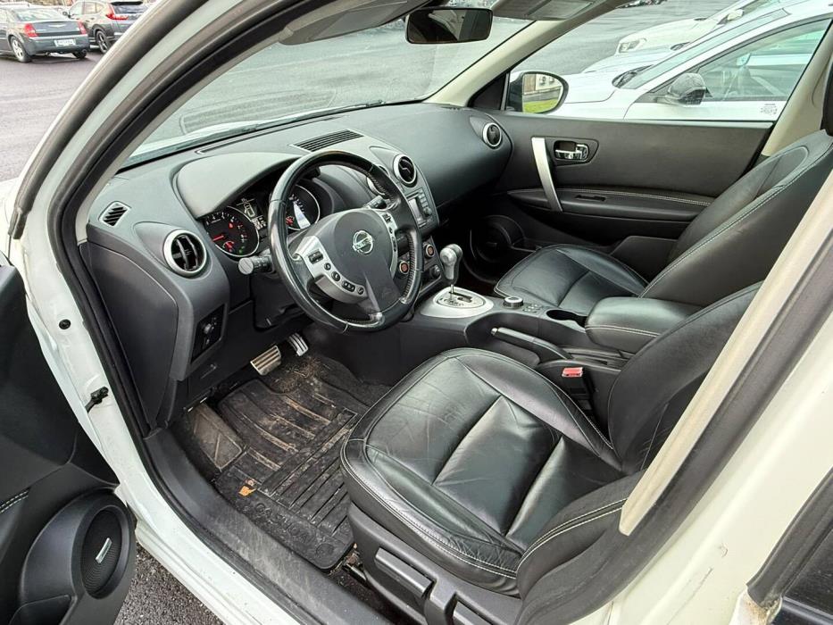 NISSAN Qashqai 2010