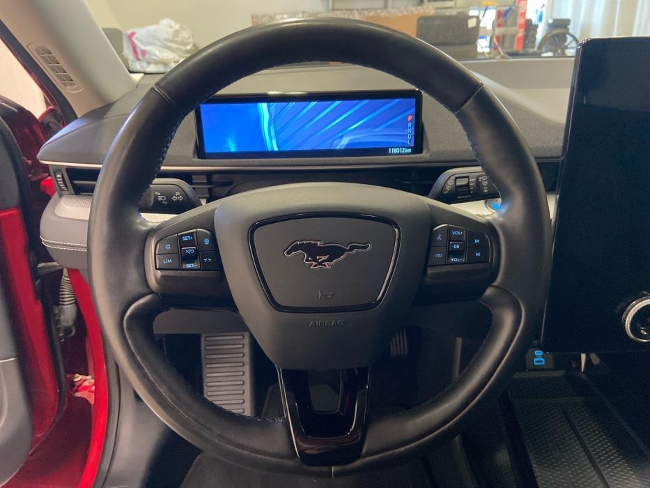 FORD MUSTANG MACH-E 2020