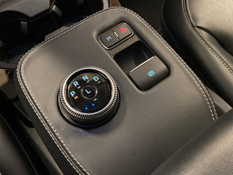 FORD MUSTANG MACH-E 2020