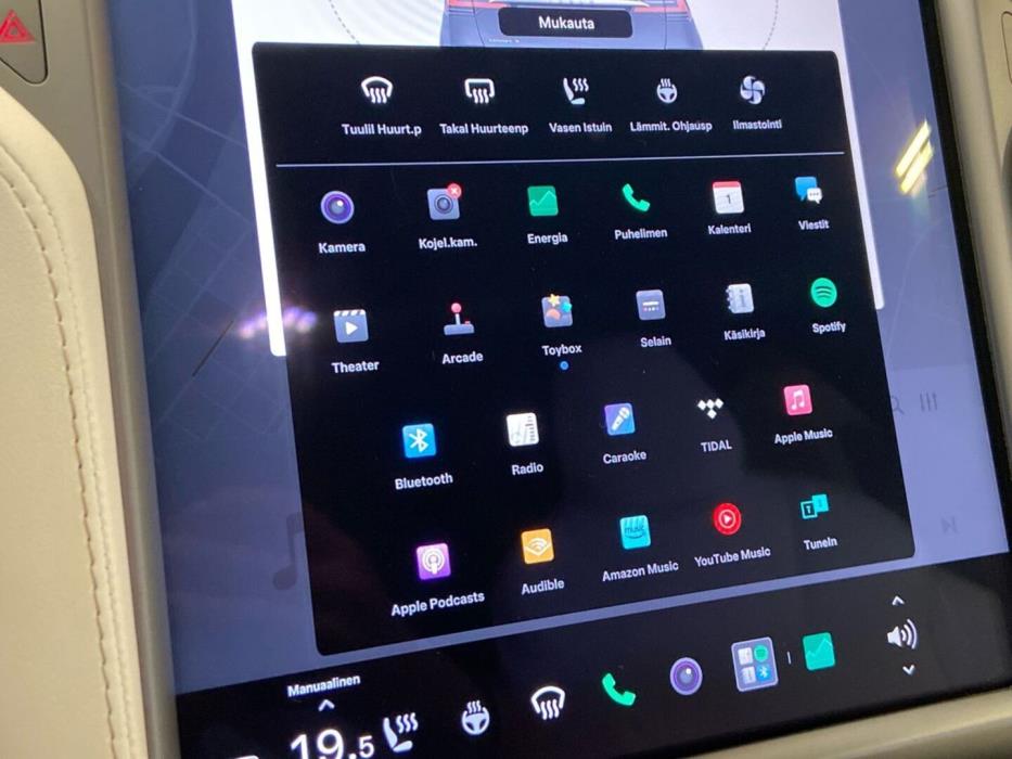 TESLA Model X 2018