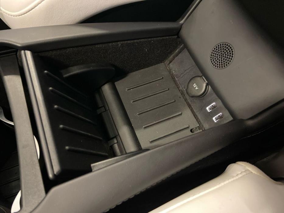 TESLA Model X 2018